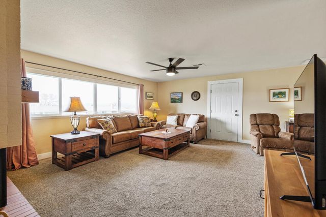 10055 Westbrook Drive, Klamath Falls, OR 97603