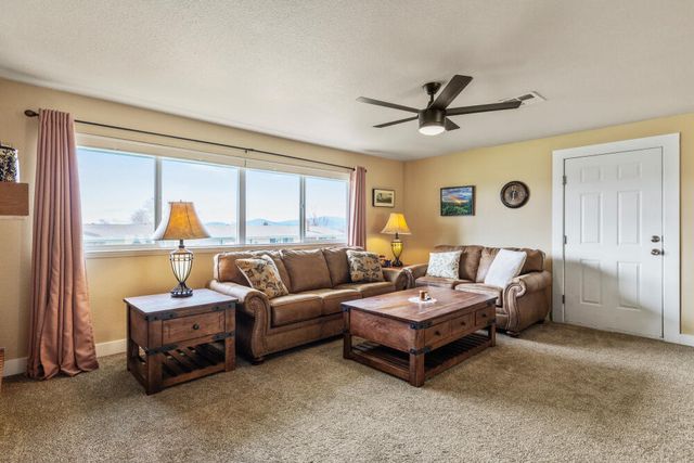 10055 Westbrook Drive, Klamath Falls, OR 97603