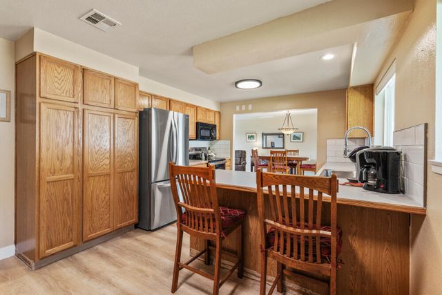 10055 Westbrook Drive, Klamath Falls, OR 97603