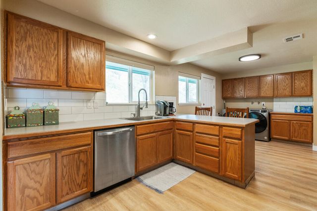 10055 Westbrook Drive, Klamath Falls, OR 97603