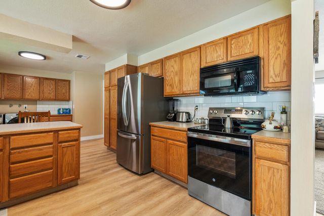 10055 Westbrook Drive, Klamath Falls, OR 97603