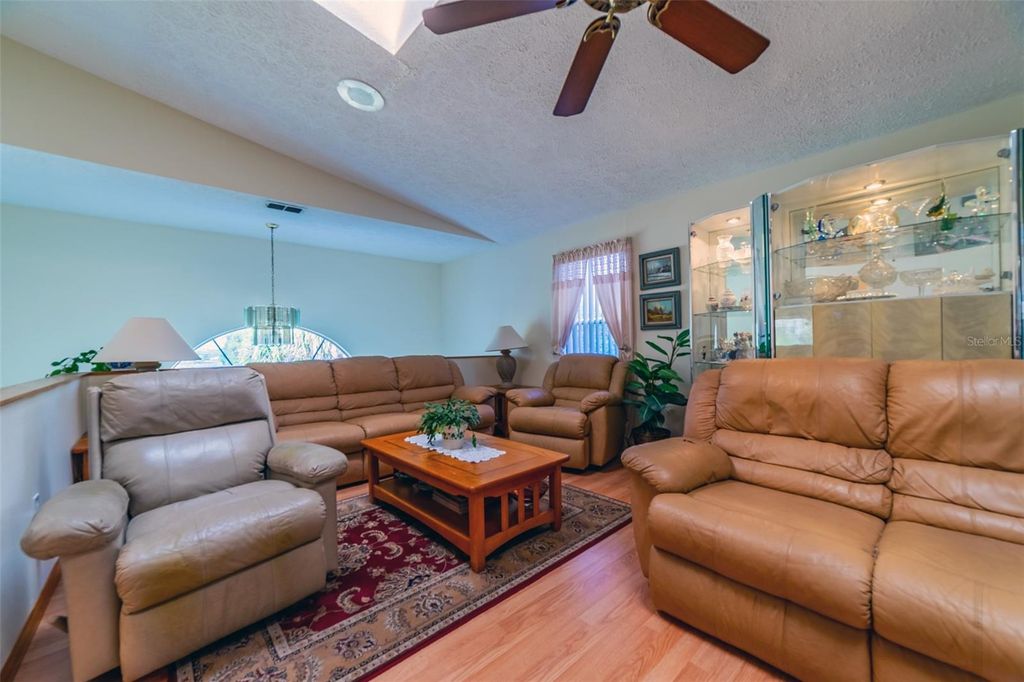 Image 20 of property listing at 6810 SEAVIEW BOULEVARD, Hudson, FL 34667