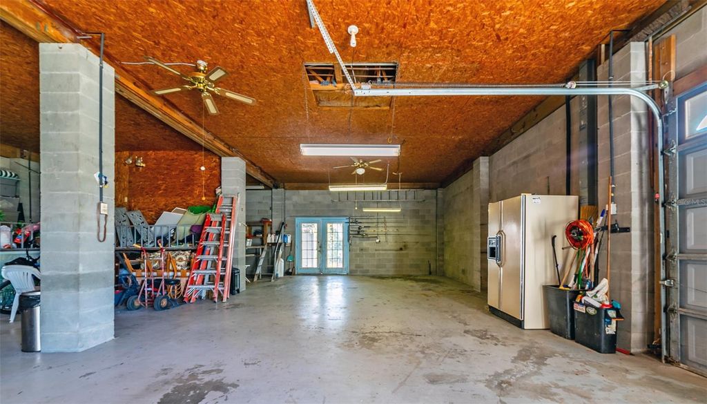 Image 43 of property listing at 6810 SEAVIEW BOULEVARD, Hudson, FL 34667