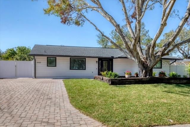 2553 E PAULSTAN COURT, Sarasota, FL 34237