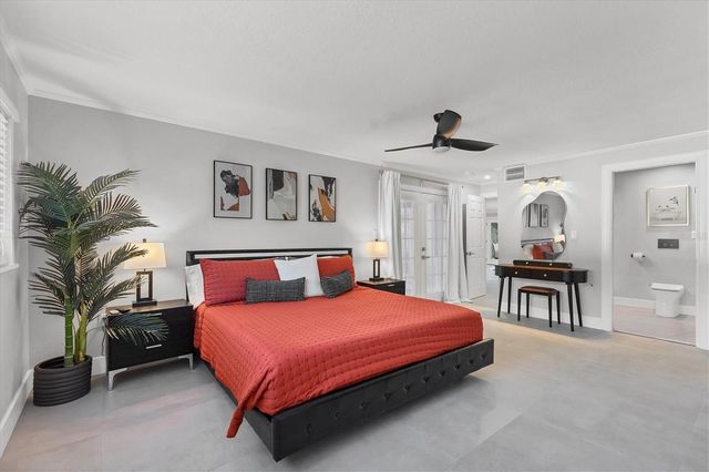 2553 E PAULSTAN COURT, Sarasota, FL 34237