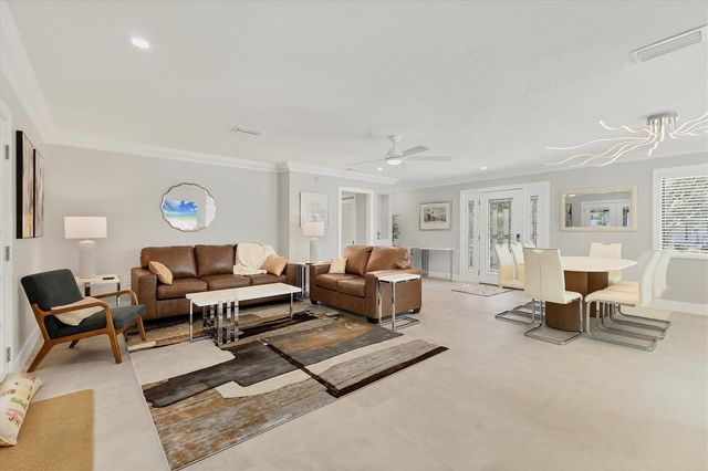 2553 E PAULSTAN COURT, Sarasota, FL 34237