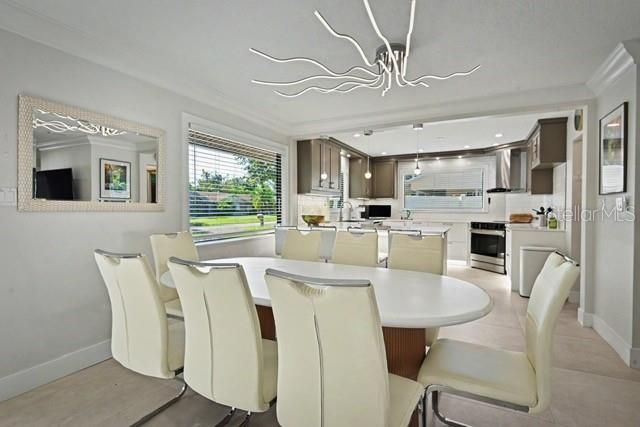 2553 E PAULSTAN COURT, Sarasota, FL 34237