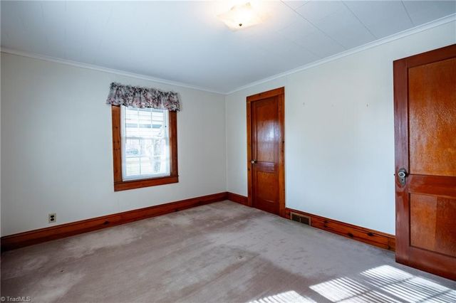 340 Jones Road, Winston-salem, NC 27107