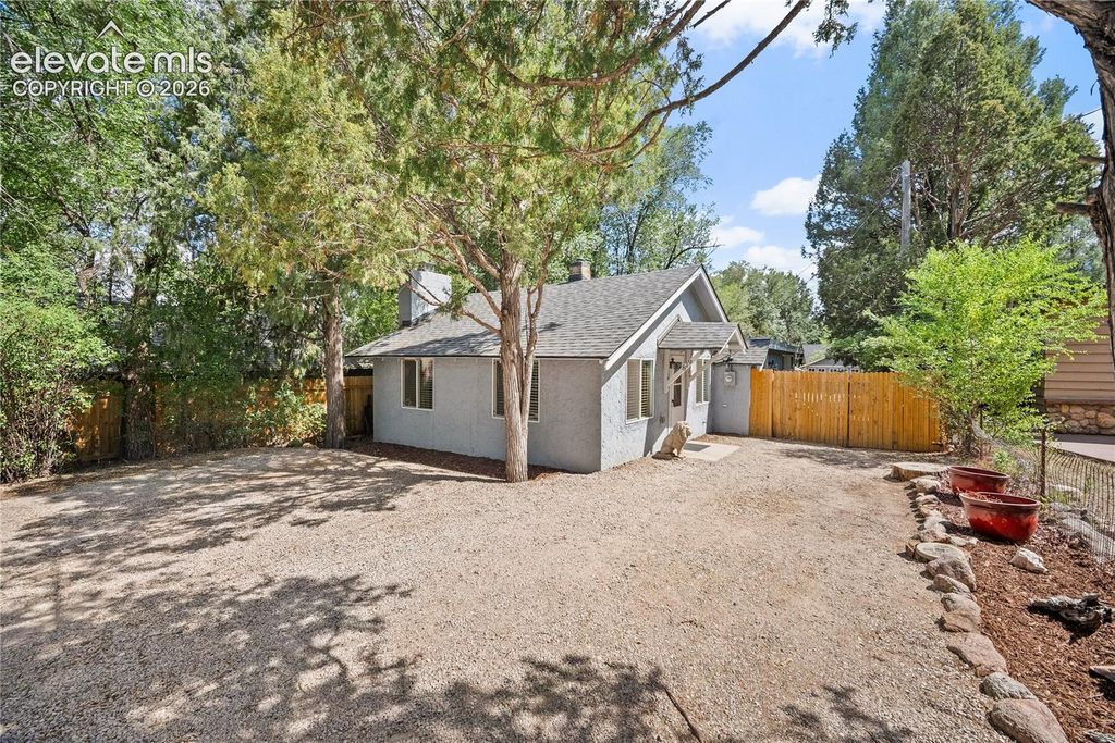 819 Cheyenne Boulevard, Colorado Springs, CO 80905 — photo 3