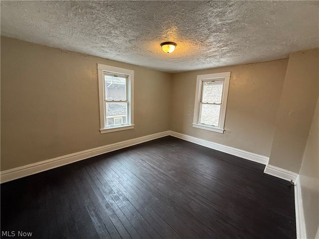 468 Hill Street, Beech Bottom, WV 26037