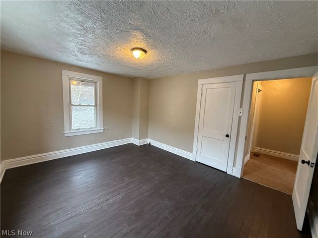 468 Hill Street, Beech Bottom, WV 26037
