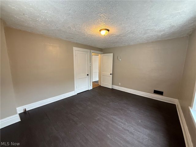 468 Hill Street, Beech Bottom, WV 26037