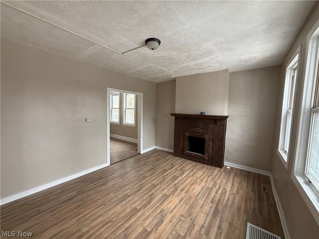 468 Hill Street, Beech Bottom, WV 26037