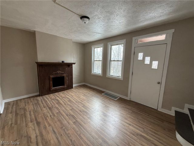 468 Hill Street, Beech Bottom, WV 26037