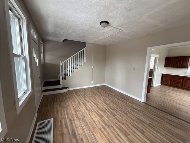468 Hill Street, Beech Bottom, WV 26037