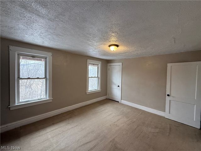 468 Hill Street, Beech Bottom, WV 26037