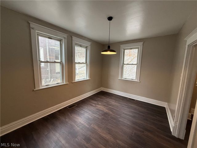 468 Hill Street, Beech Bottom, WV 26037