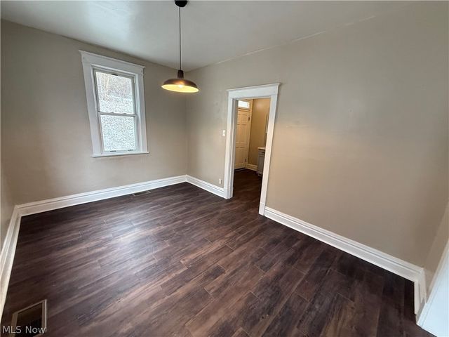 468 Hill Street, Beech Bottom, WV 26037