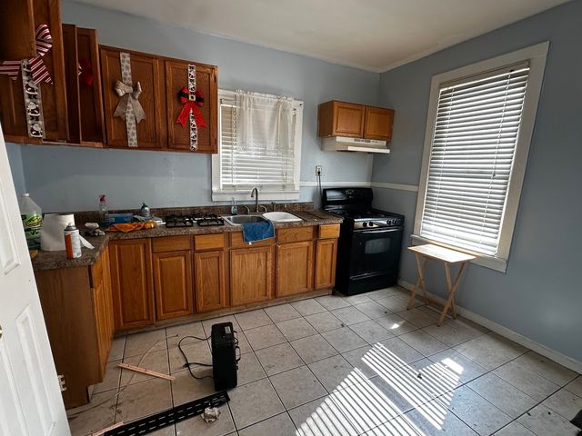 6550 S Claremont Avenue, Chicago, IL 60636