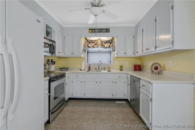 2404 Fairfax Place, Fayetteville, NC 28303