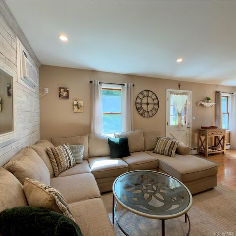 21 Birch Drive, Mahopac, NY 10541