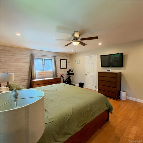 21 Birch Drive, Mahopac, NY 10541