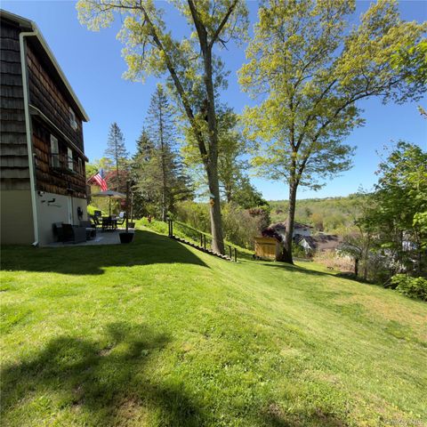 21 Birch Drive, Mahopac, NY 10541