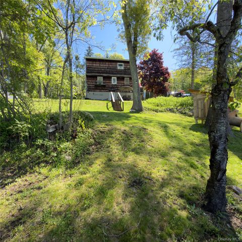 21 Birch Drive, Mahopac, NY 10541