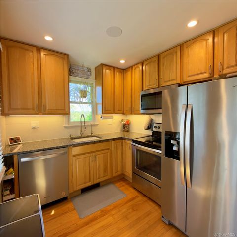 21 Birch Drive, Mahopac, NY 10541