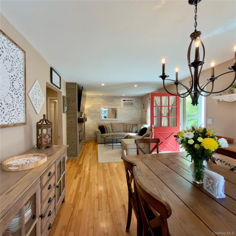 21 Birch Drive, Mahopac, NY 10541