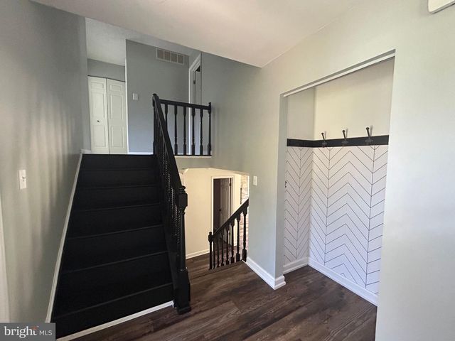 11 PHEASANT RUN CT, Lutherville Timonium, MD 21093