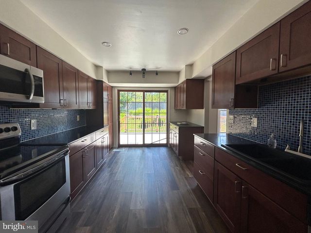 11 PHEASANT RUN CT, Lutherville Timonium, MD 21093