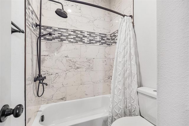 4746 Post Oak Timber Drive 34, Houston, TX 77056