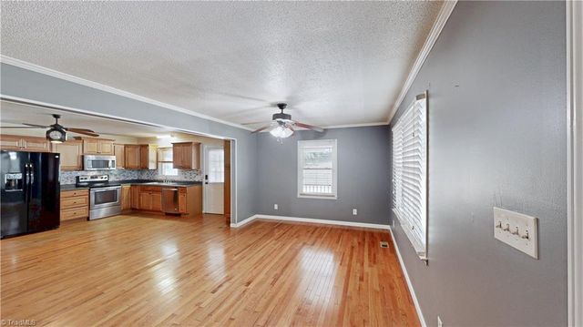 5802 MENDENHALL Road, Archdale, NC 27263