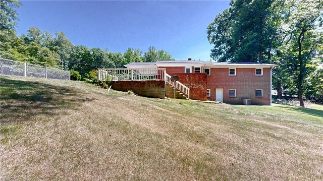 5802 MENDENHALL Road, Archdale, NC 27263