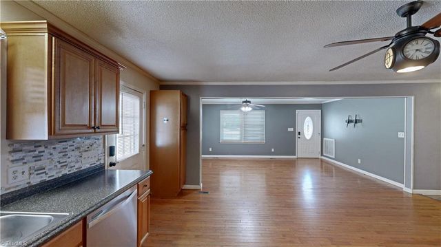 5802 MENDENHALL Road, Archdale, NC 27263