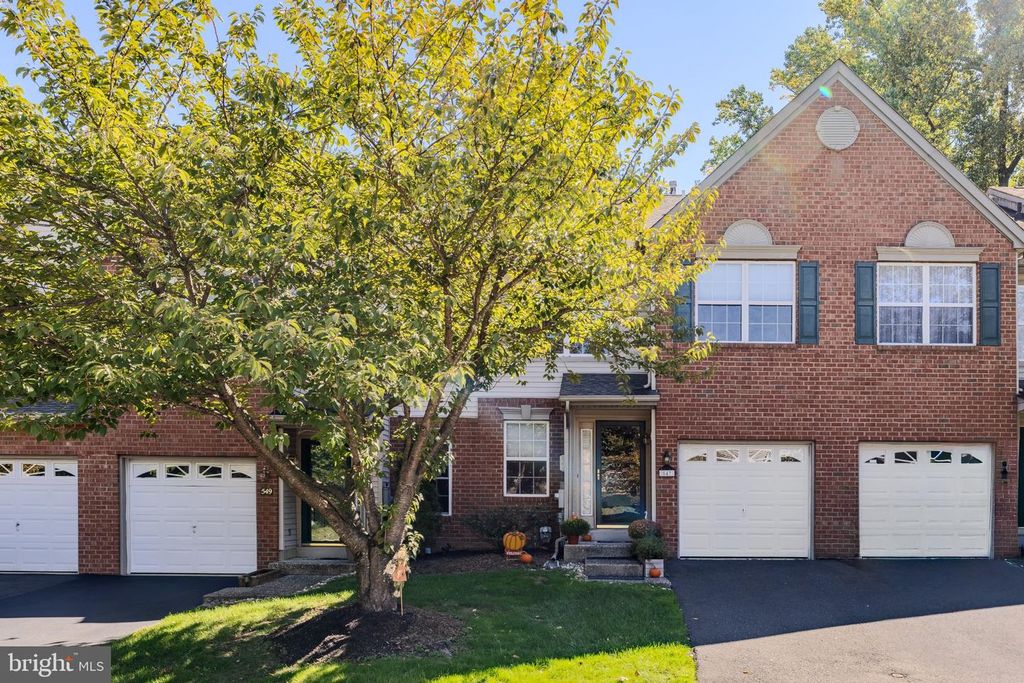 547 JASON DR, SOUTHAMPTON, PA 18966 — exterior