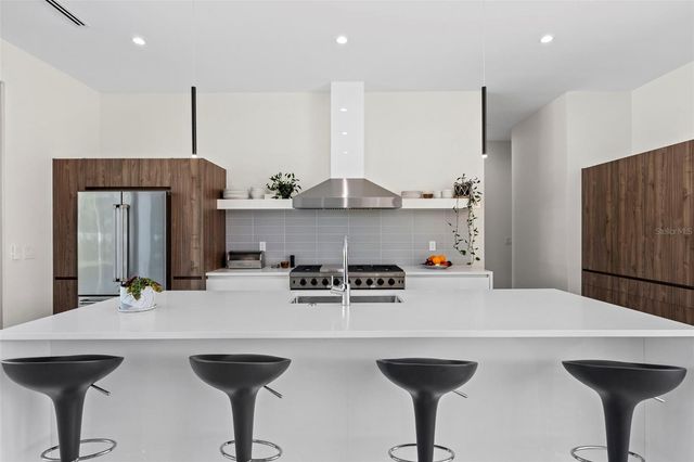 1304 INDIAN ROCKS ROAD, Belleair, FL 33756