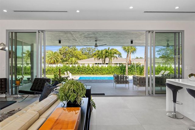 1304 INDIAN ROCKS ROAD, Belleair, FL 33756