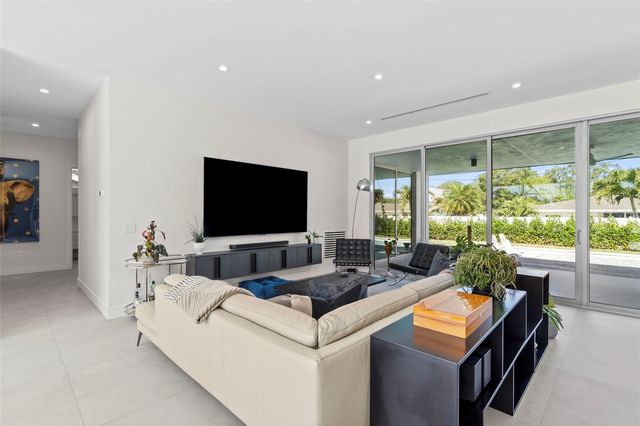 1304 INDIAN ROCKS ROAD, Belleair, FL 33756