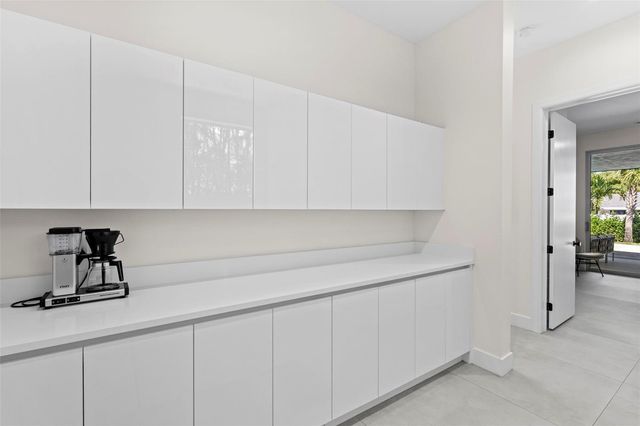 1304 INDIAN ROCKS ROAD, Belleair, FL 33756