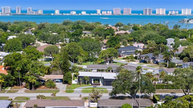 1304 INDIAN ROCKS ROAD, Belleair, FL 33756