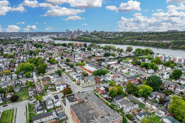 213 8th Avenue, Dayton, KY 41074