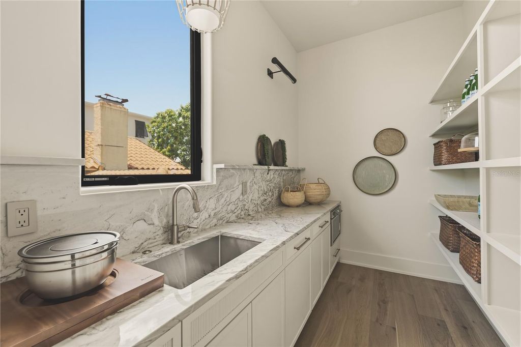 Image 21 of property listing at 128 ADRIATIC AVENUE, Tampa, FL 33606