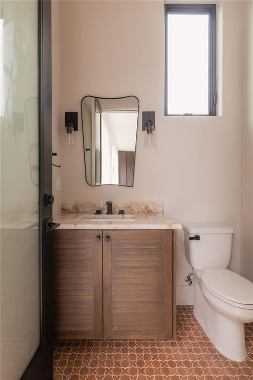 Image 79 of property listing at 128 ADRIATIC AVENUE, Tampa, FL 33606