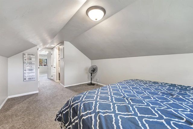 982 HOLZER STREET, Green Bay, WI 54303