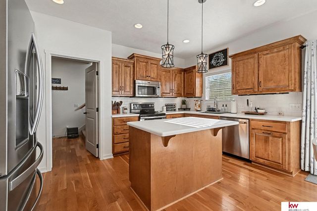 18911 Leavenworth Street, Elkhorn, NE 68022