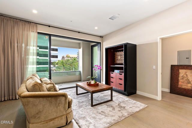 388 Cordova Street 305, Pasadena, CA 91101