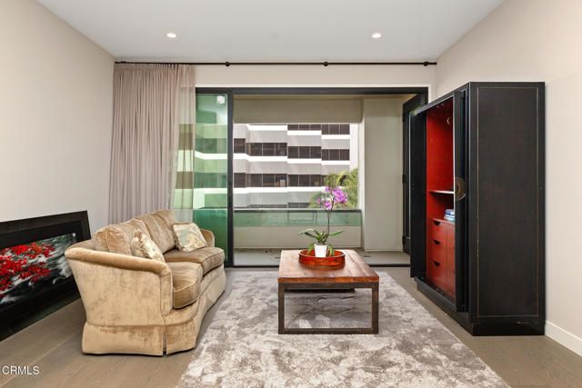 388 Cordova Street 305, Pasadena, CA 91101