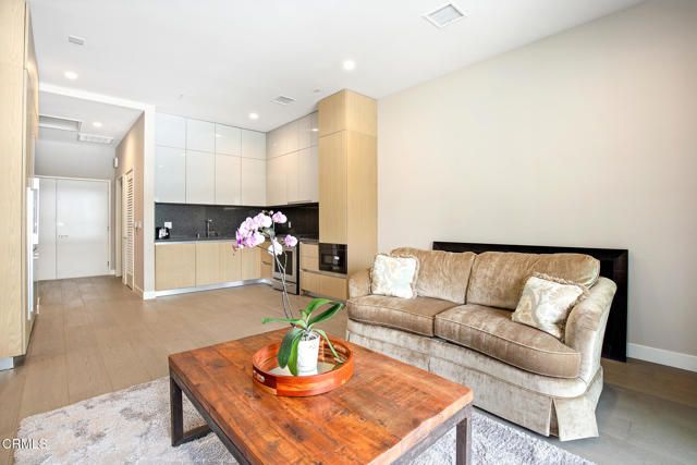 388 Cordova Street 305, Pasadena, CA 91101